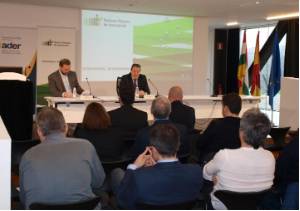 La Consejería de Desarrollo Económico e Innovación presenta la Estrategia a seguir en Industria Conectada 4.0 para avanzar hacia una industria más inteligente