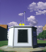 Cabina de medición de datos atmosféricos