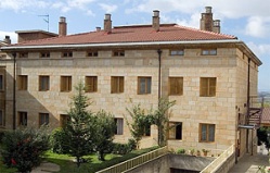 Residencia Virgen de los Remedios portada